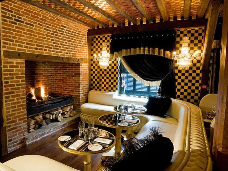 Crazy Bear Beaconsfield Hotel Exterior photo The interior of the restaurant